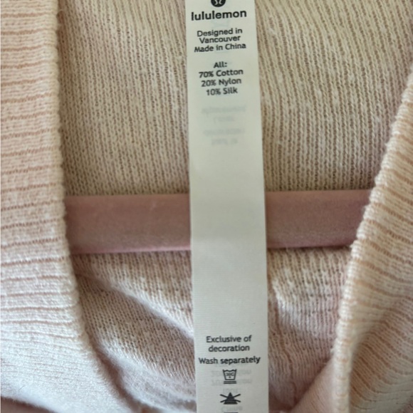 SOLD🚨LULULEMON✨GUC SILKY SOFT✨ Find Your Calm Wrap✨Chantilly✨Size 4 - Picture 11 of 16